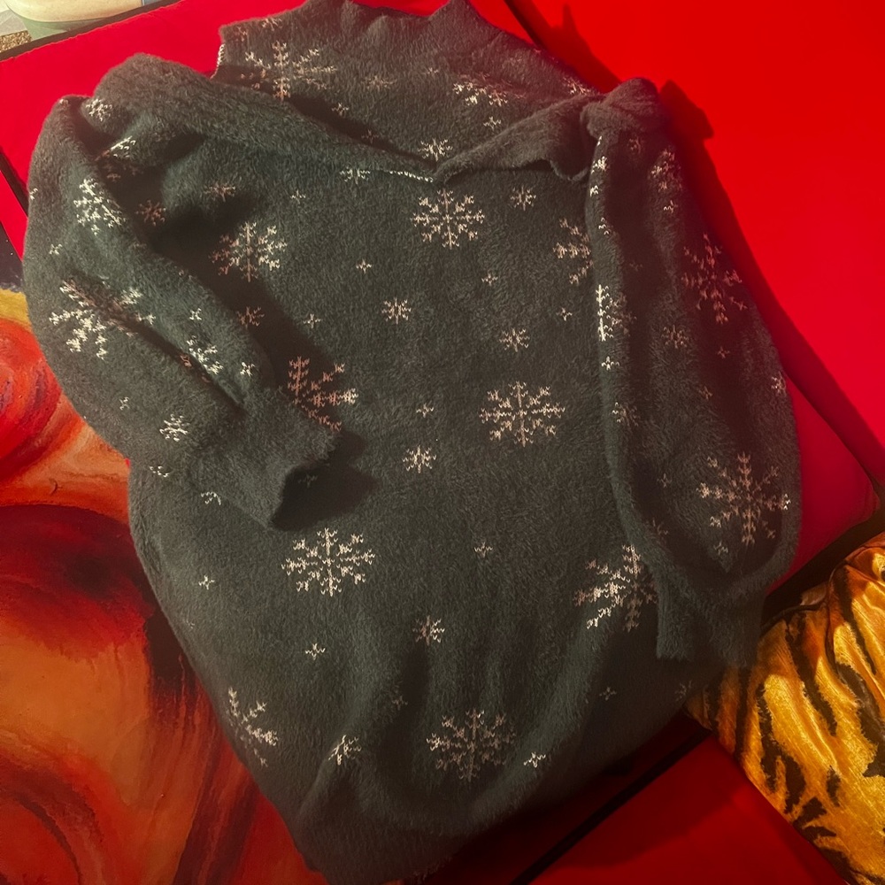 SHEIN Dark Gray Snowflake Turtleneck Sweater